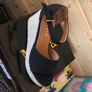 Brand New AVERY Black Wedge